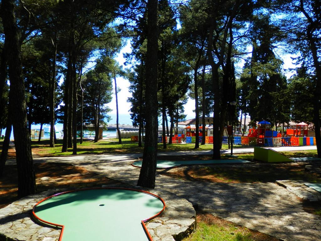 Apartments Nautica II Новиград Екстериор снимка